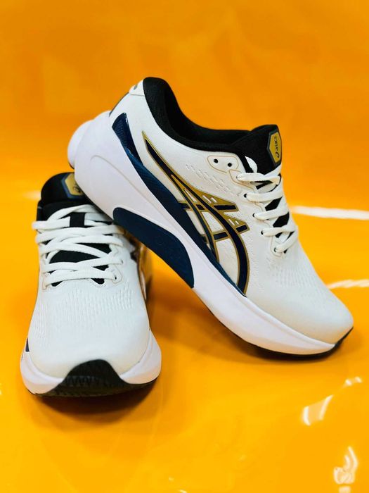 Кроссовки для бега 24900