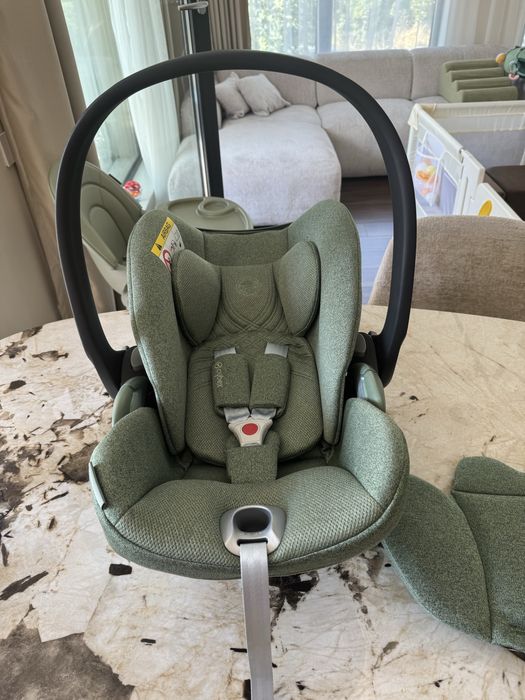Cybex cloud T + кошница за бебе