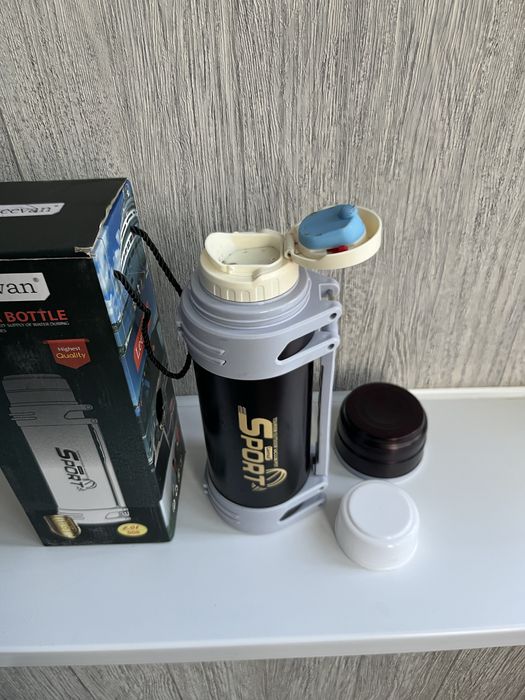 Продам термос срочно