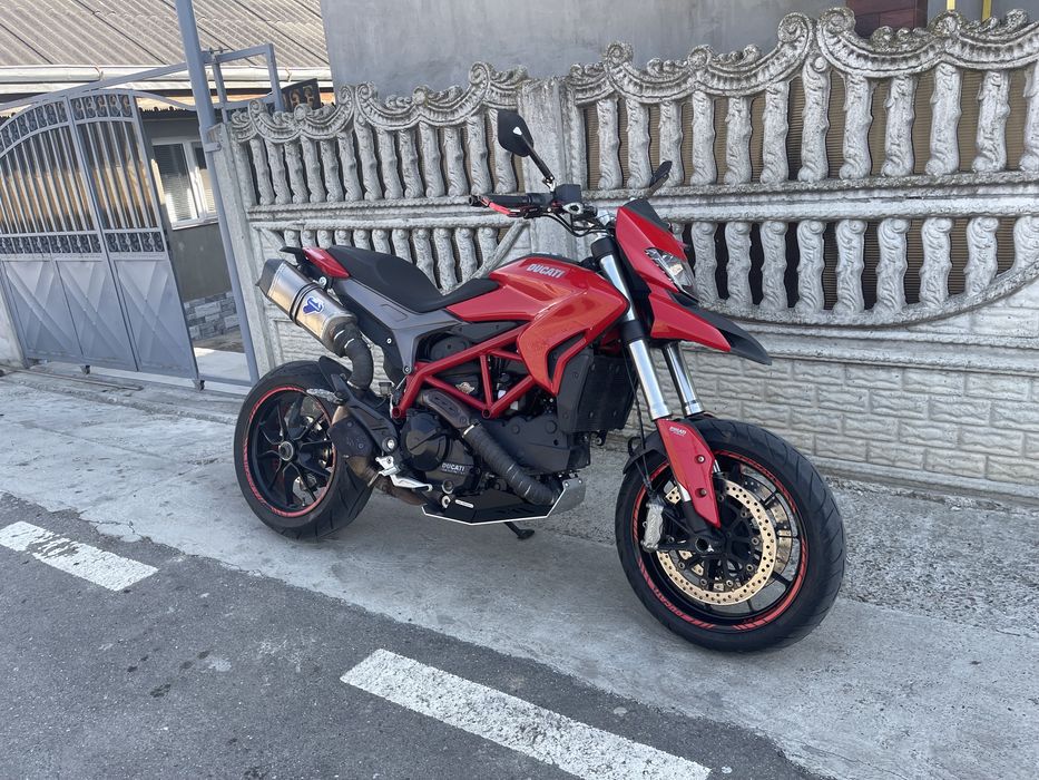Ducati hypermotard 821/ Schimb Panigale sau R1 Big Bang