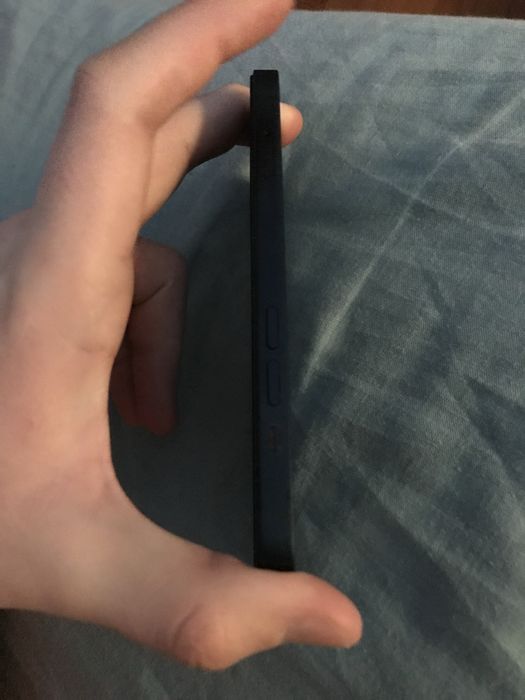 Iphone 13 stare foarte bună disponibil !