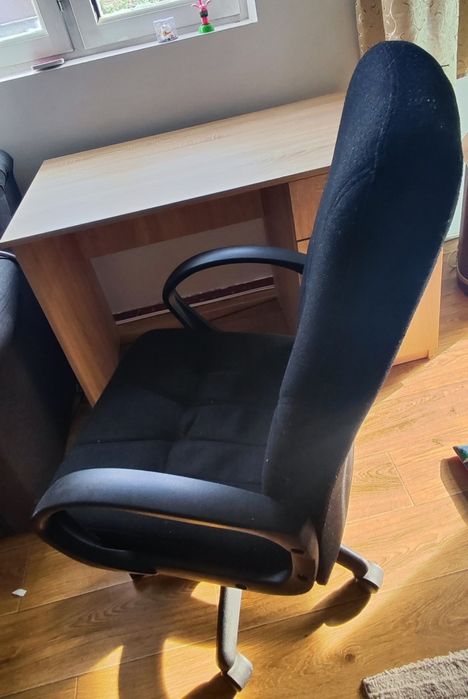 Birou și scaun directorial