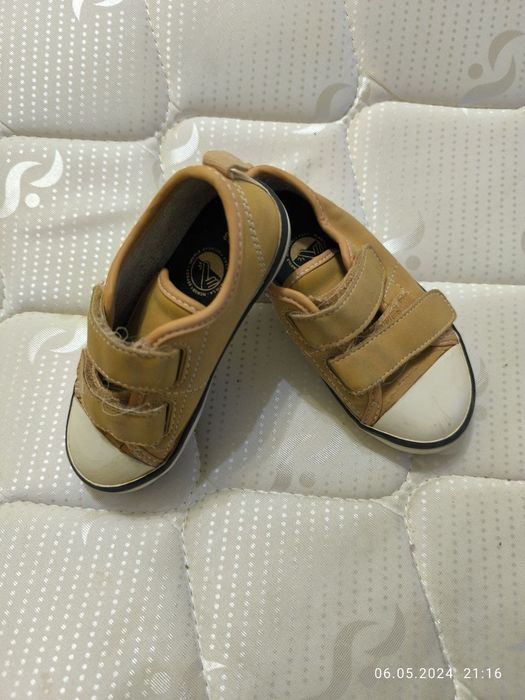 Brend obuv 23 razmer