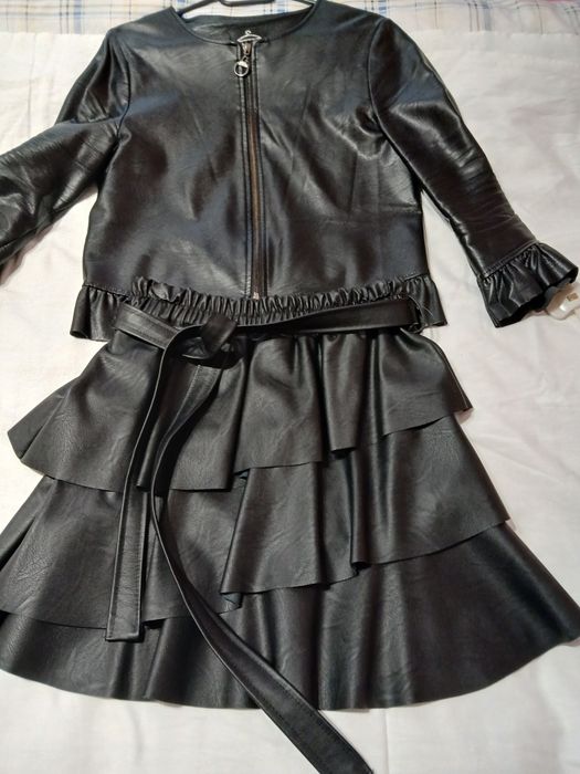 Costum imitație de piele de calitate,negru