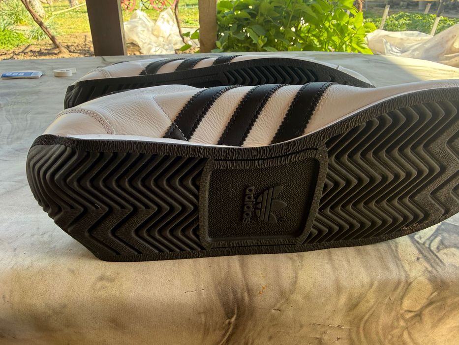 Adidas Country 2