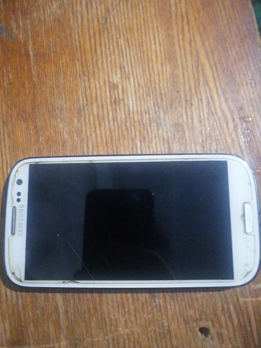 Samsung s3 sotiladi