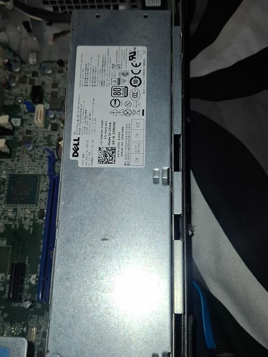 Kit Complet Dell OptiPlex 3040 (i3-6100, 2X4GB RAM) plus altele pe langa