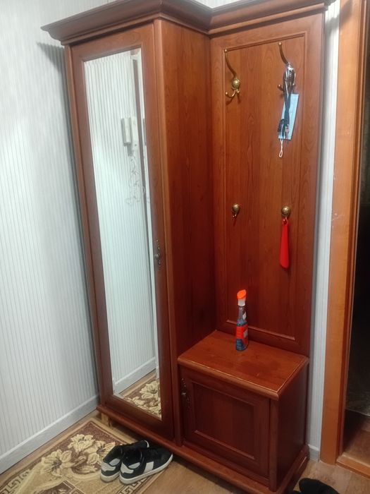 Продам шкаф для одежды