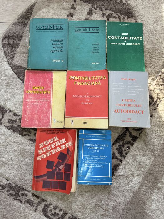 Lot  cărți vechi – fizică, matematică, chimie, literatură, contabilitate și lectură