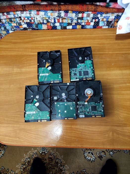 Vând mai multe componente de calculator