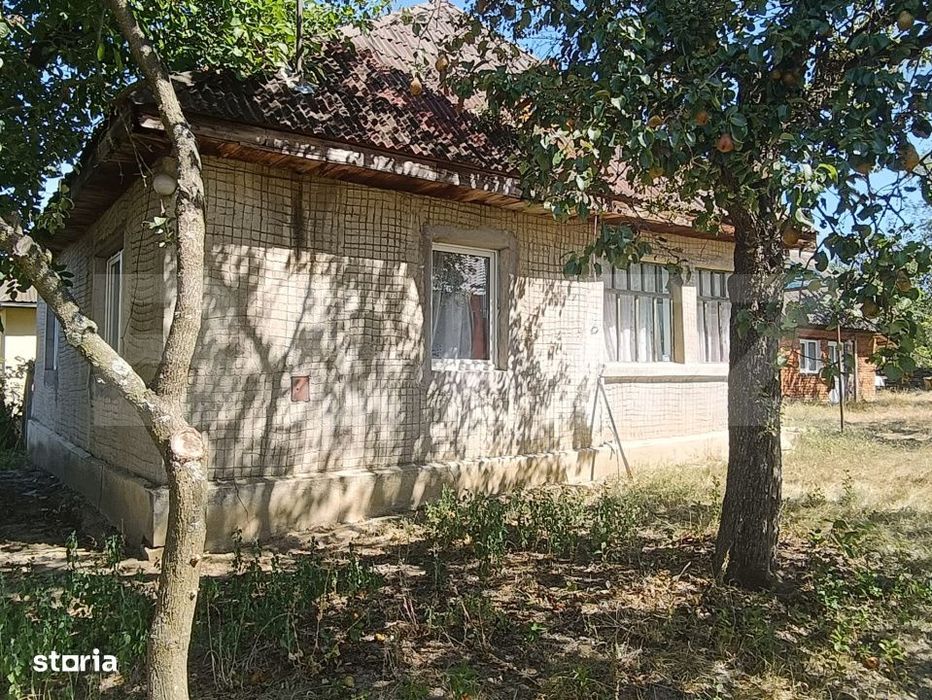 Casa 2 camere, teren 2200 mp, Homorodu de Mijloc
