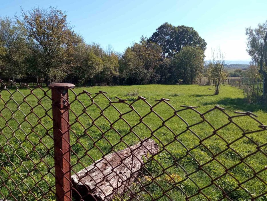 Продава се Парцел в с. Равнище, Област София-област - 1400 кв.м за 9 €/кв.м - Снимка #1