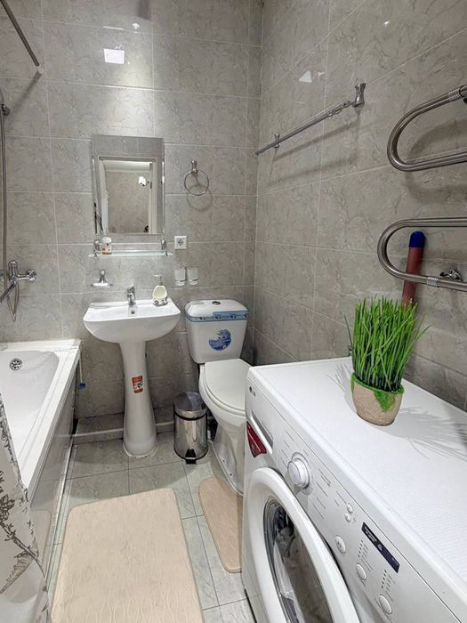 Green Park Продается 1 комнатная квартира ремонт Махтумкули, Макро