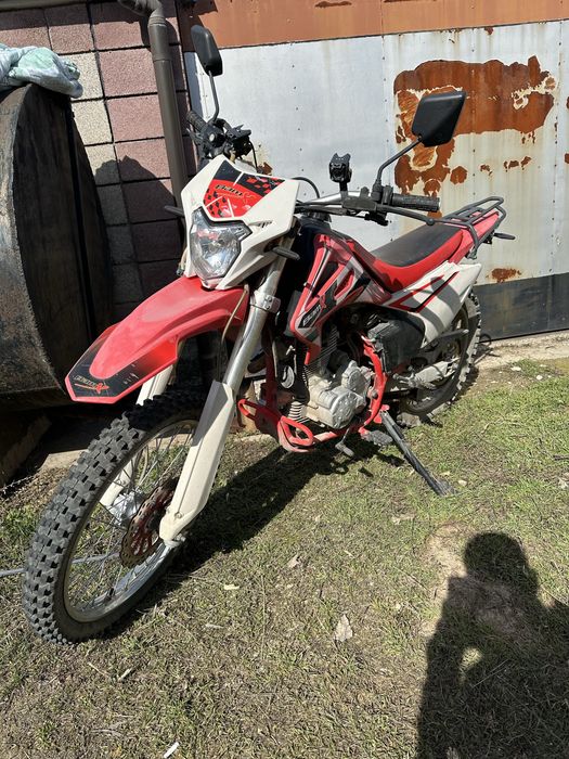 Продам эндуро 250