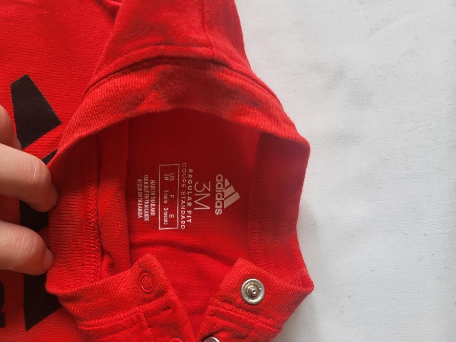 Лот от 2бр Adidas бодита