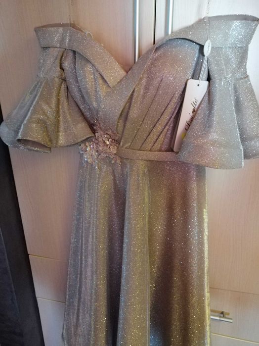 Rochie eleganta cu sclipici