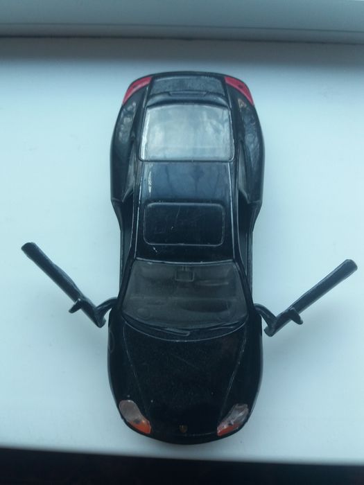 Машинка железная