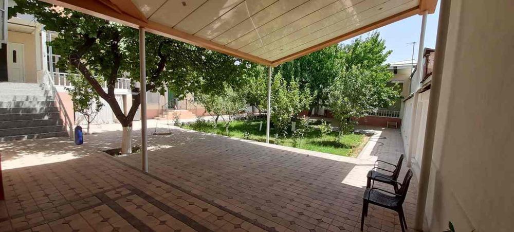 Uchastka sotiladi 8 sotix