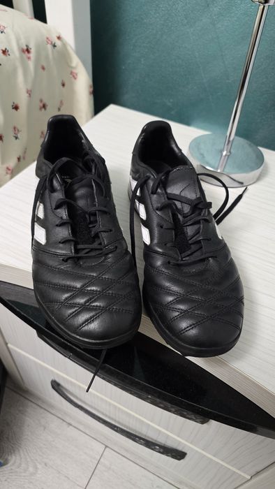 Ghete fotbal sintetic