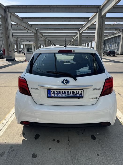 Toyota Yaris Hybrid 2017