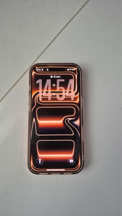 Iphone 17 PRO Orange