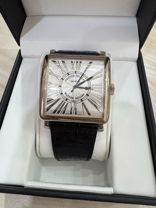 Оригинальные часы Franck Mulier