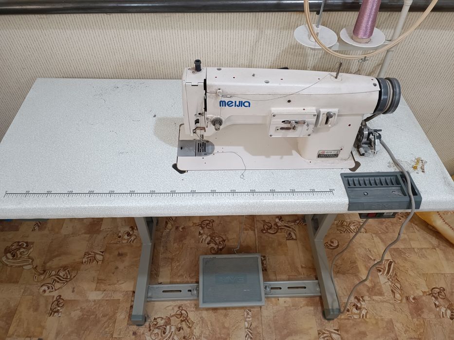 Швейная машина MEIJIA