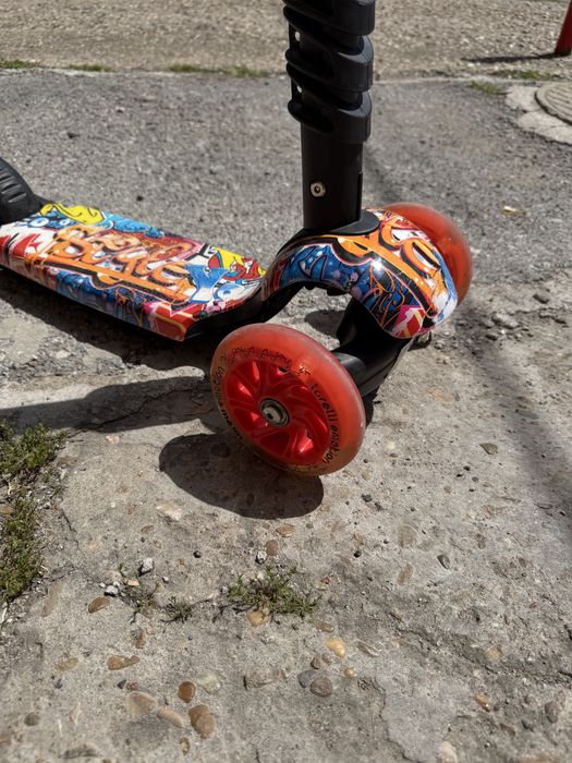 Тротинетка LORELLI Emotion SMART GRAFFITI