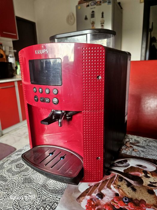 Esspresor automat Krups Essential