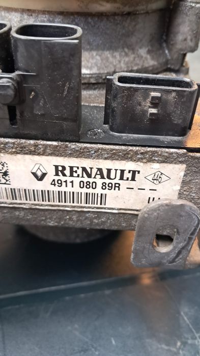 Pompă servo direcție dacia Logan