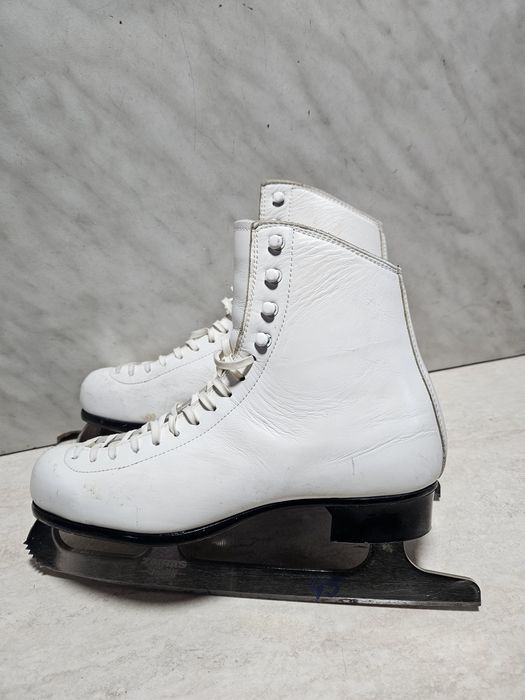 Patine 45 gheata patinaj artistic piele nat.   marime  36 (23   cm)