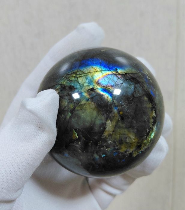 Шары из натуральных камней. Лабродор.