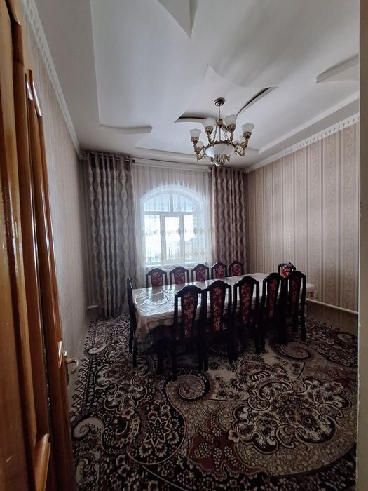 Ховли хонадон сотилади