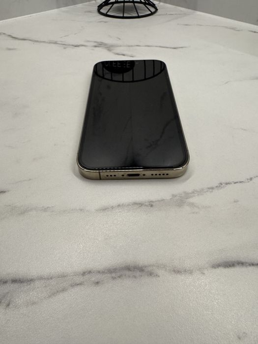 Iphone 14 pro  gold impecabil 10/10