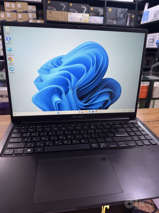 Asus vivobook x1605va i5-1335u