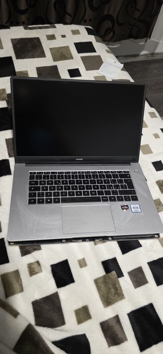 Huawei matebook D15 pentru piese