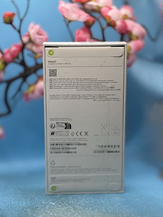НОВ!!! Apple iPhone 17, 256GB, 5G, Mist Blue + подарък оригинален адаптер на Apple