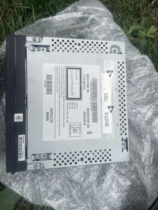 Vând navigatie originala nissan qashqai  j10