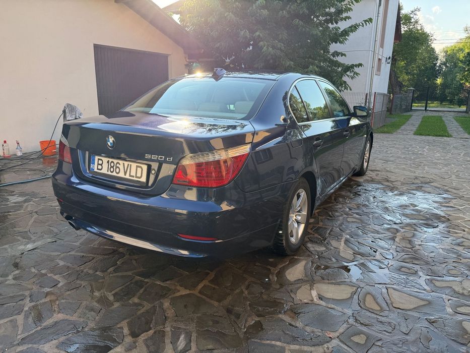 BMW Seria 5 BMW 520d LCI Facelift | Trapă | Bi-Xenon | Scaune Electrice Încălzite