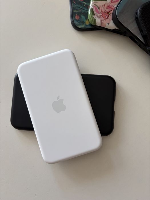 iPhone Air 256 GB Light  Gold+ Оригинален Apple MagSafe Battery Pack – В гаранция