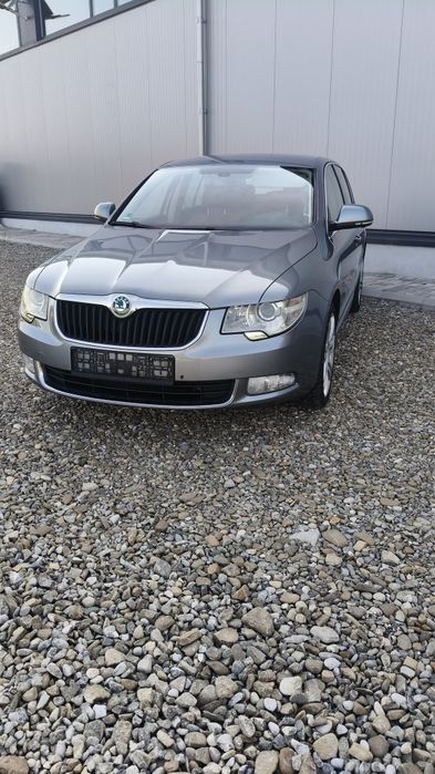 SKODA Superb 2010 — imagine 2