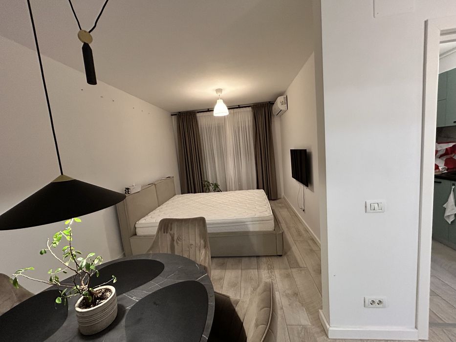 Inchiriez Studio