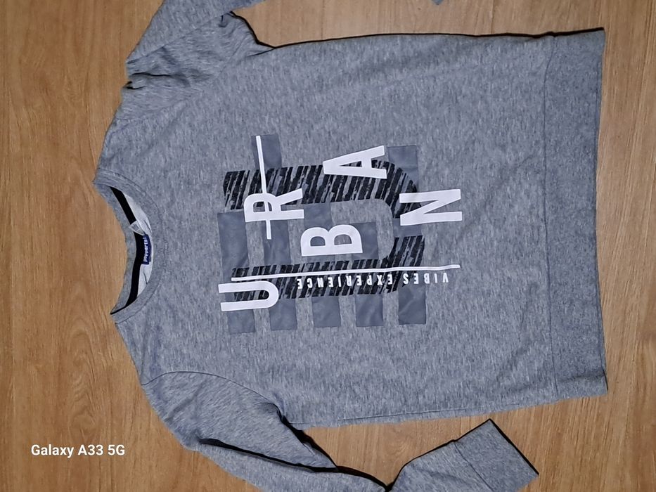 Сива блуза 10лв.