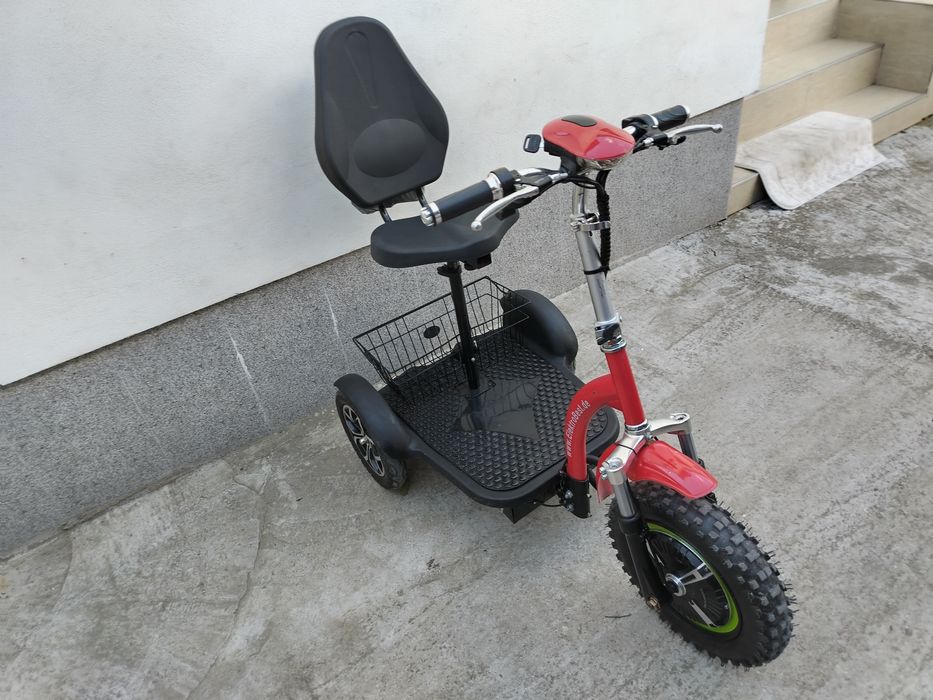 Triciclu scuter electric