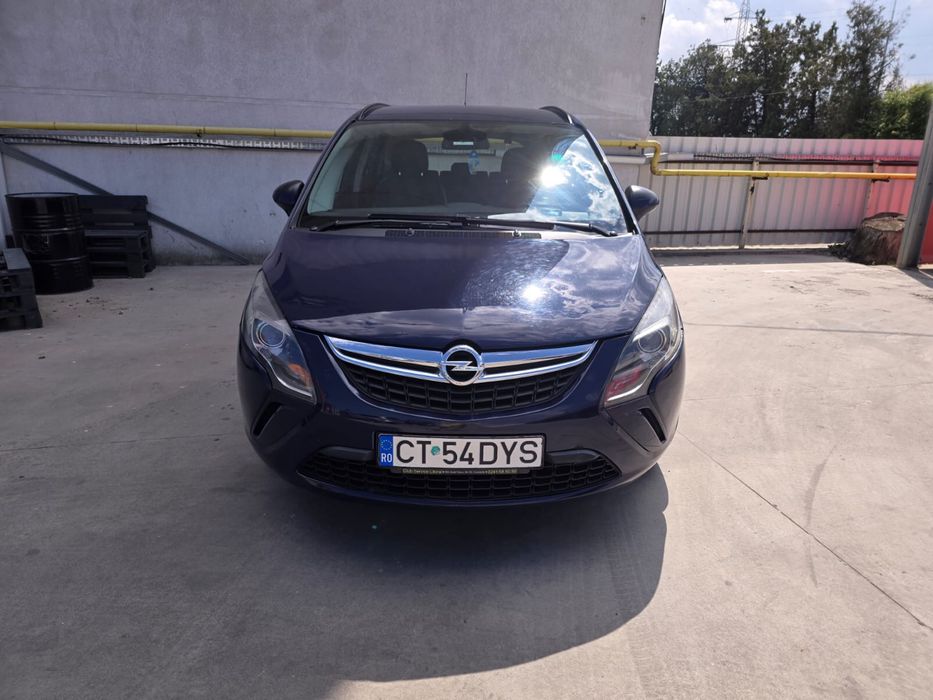 Opel Zafira An 2014  motor 1.9 diesel  7 locuri automata