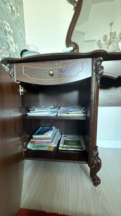 Спальный Комод с зеркалем