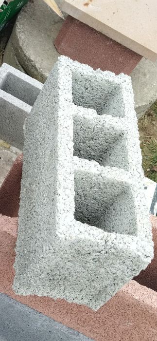 Boltari gard și zidarie