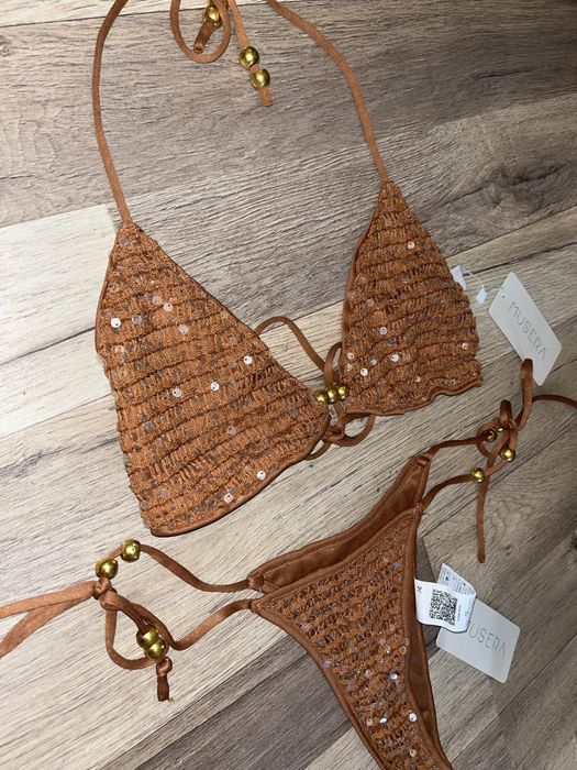 Costum de baie cu paiete