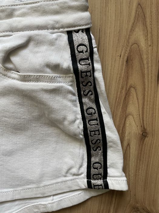 GUESS / дамски къси дънки W28