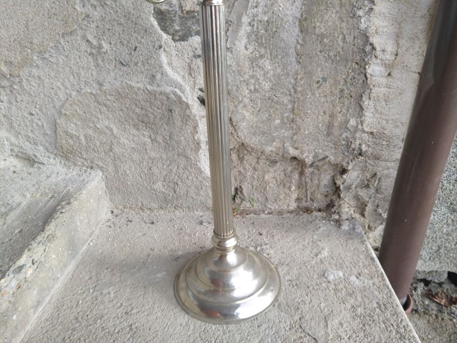 Продавам огромен масивен антикварен свещник в стил Арт Нуво